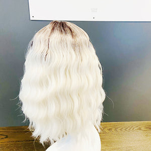 Synthetic Wig - Wavy Brown to Blonde Gradient, Shoulder-Length - cngwigs